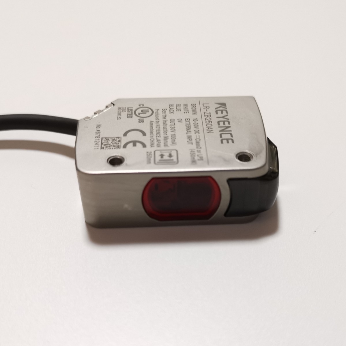 KEYENCE LR-ZB250AN アンプ内蔵型 CMOSレーザセンサ LR-Z KEYENCE LR-ZB250AN アンプ内蔵型 CMOSレーザセンサ LR-Z