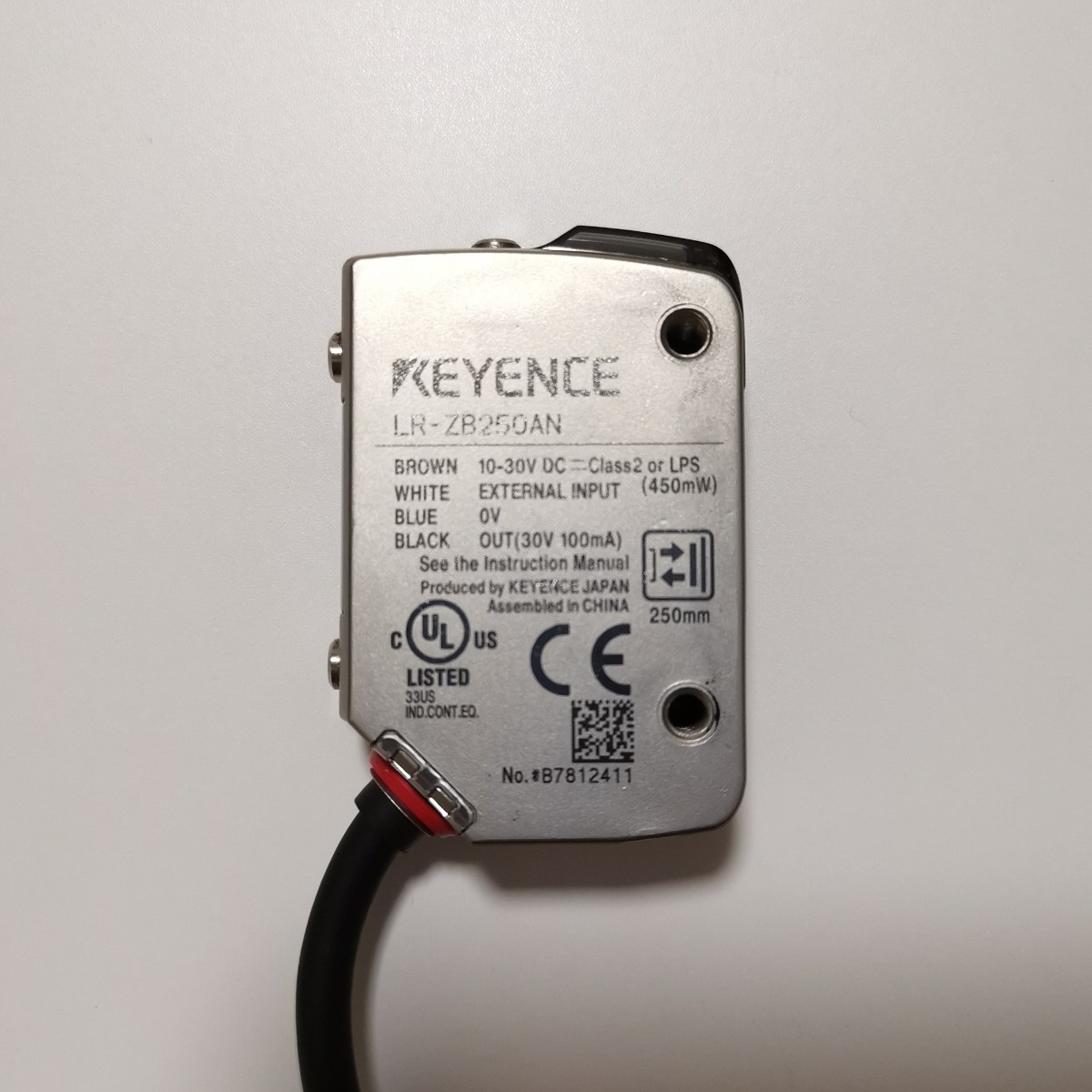 KEYENCE LR-ZB250AN アンプ内蔵型 CMOSレーザセンサ LR-Z KEYENCE LR-ZB250AN アンプ内蔵型 CMOSレーザセンサ LR-Z