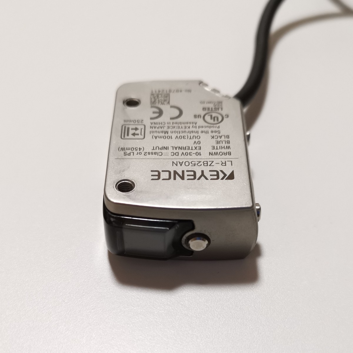KEYENCE LR-ZB250AN アンプ内蔵型 CMOSレーザセンサ LR-Z KEYENCE LR-ZB250AN アンプ内蔵型 CMOSレーザセンサ LR-Z
