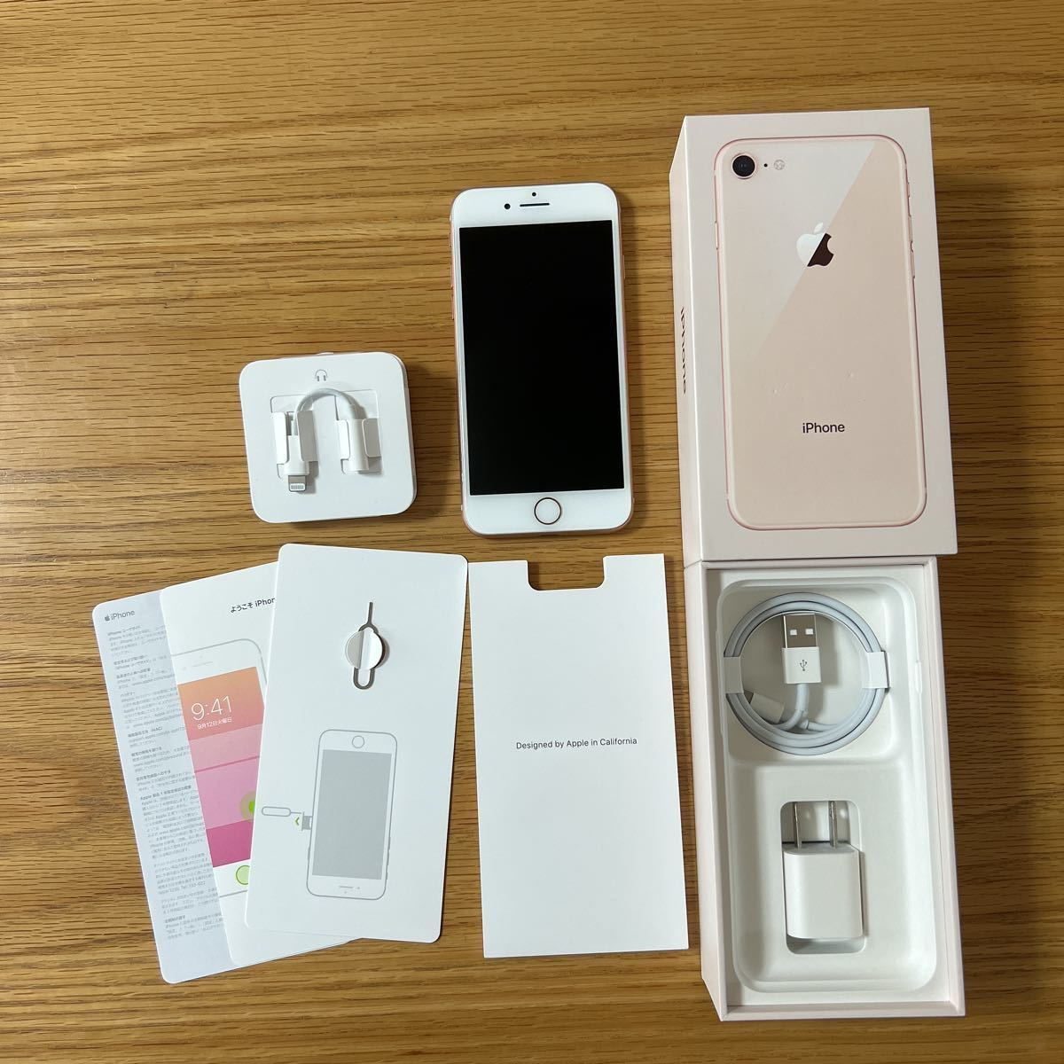 ☆美品 Apple iPhone8 64GB SIMロック解除 ゴールド MQ7A2J/A