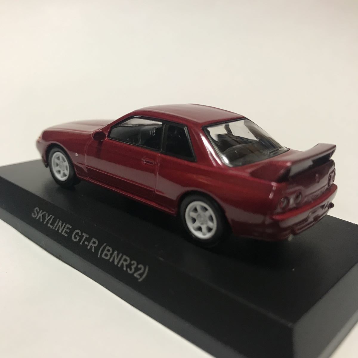 京商 1/64 スカイライン GT-R (BNR32）赤 外箱・カード欠品_画像4