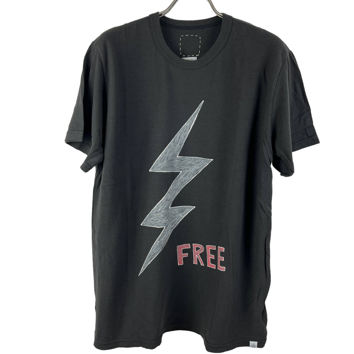 【超特価sale開催】 VISVIM(ビズビム) Lightning Sign Cotton T Shirt (black) トップス 【超特価sale開催】 VISVIM(ビズビム) Lightning Sign Cotton T Shirt (black) トップス