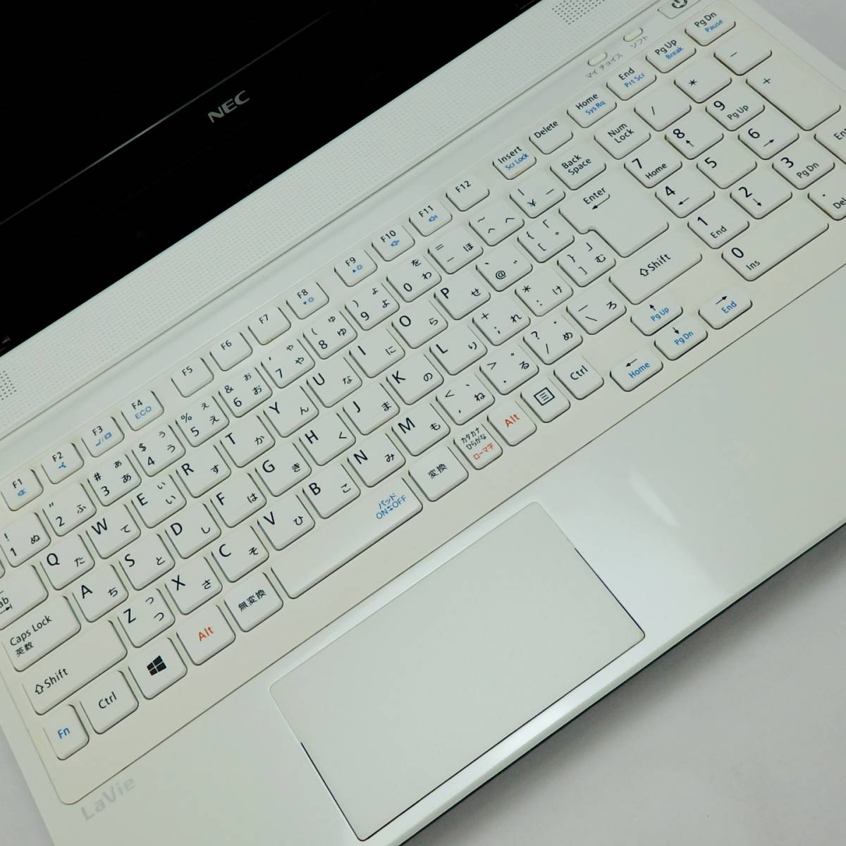 超美品】新品SSD512GB/Core i3-5005U/8GBメモリ☆LaVie GN202F/S4