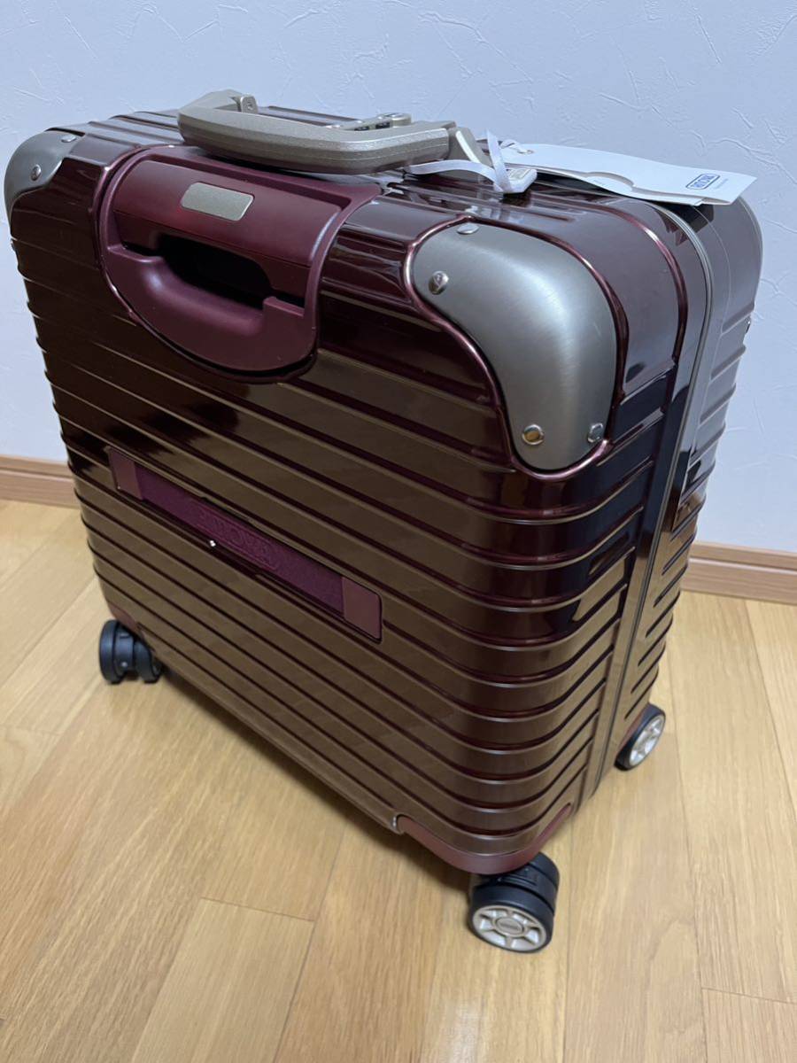 未使用RIMOWA LIMBO 27L ビジネスマルチホイール TSAロック 機内