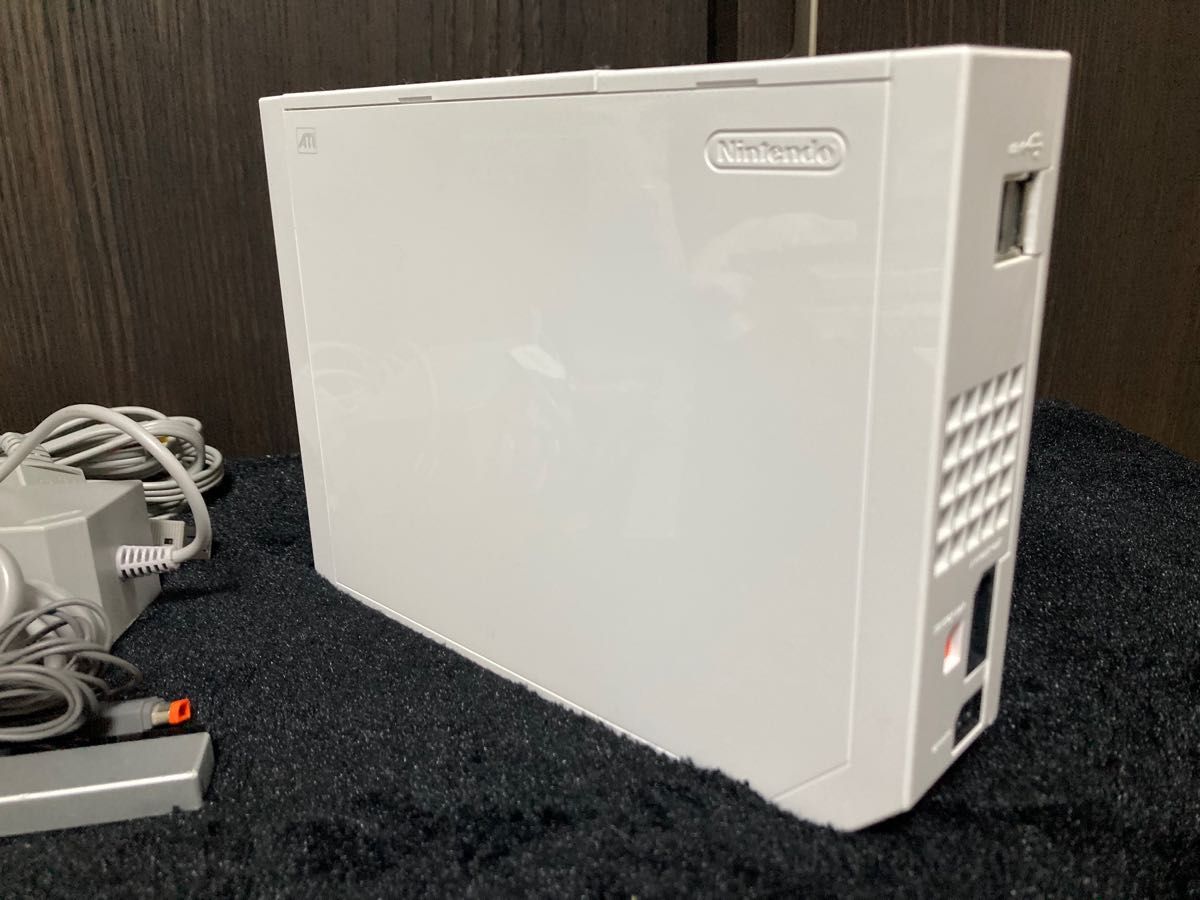 任天堂Wii Wii本体セット シロ 到着後すぐに遊べるセット商品 ① 任天堂Wii Wii本体セット シロ 到着後すぐに遊べるセット商品 ①