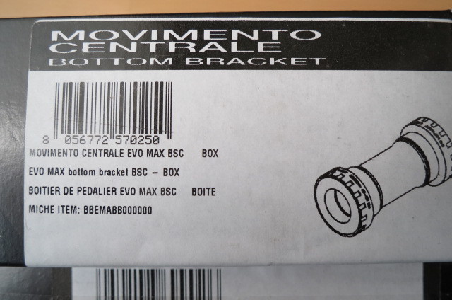 格安販売の 2.0 PISTARD BSA(JIS) BB Max Evo BLACK 1/8・クランク