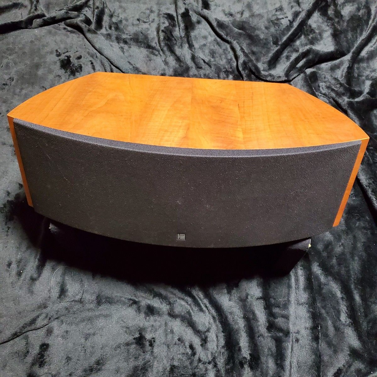 美品】KEFaudio iQ6c センタースピーカー 台付き 美品|Yahoo 美品】KEFaudio iQ6c センタースピーカー 台付き 美品|Yahoo