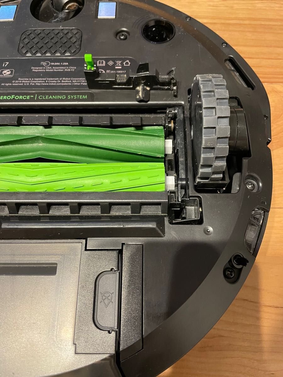 ジャンク品扱い】iRobot Roomba ルンバ i7 ロボット掃除機 ジャンク品扱い】iRobot Roomba ルンバ i7 ロボット掃除機