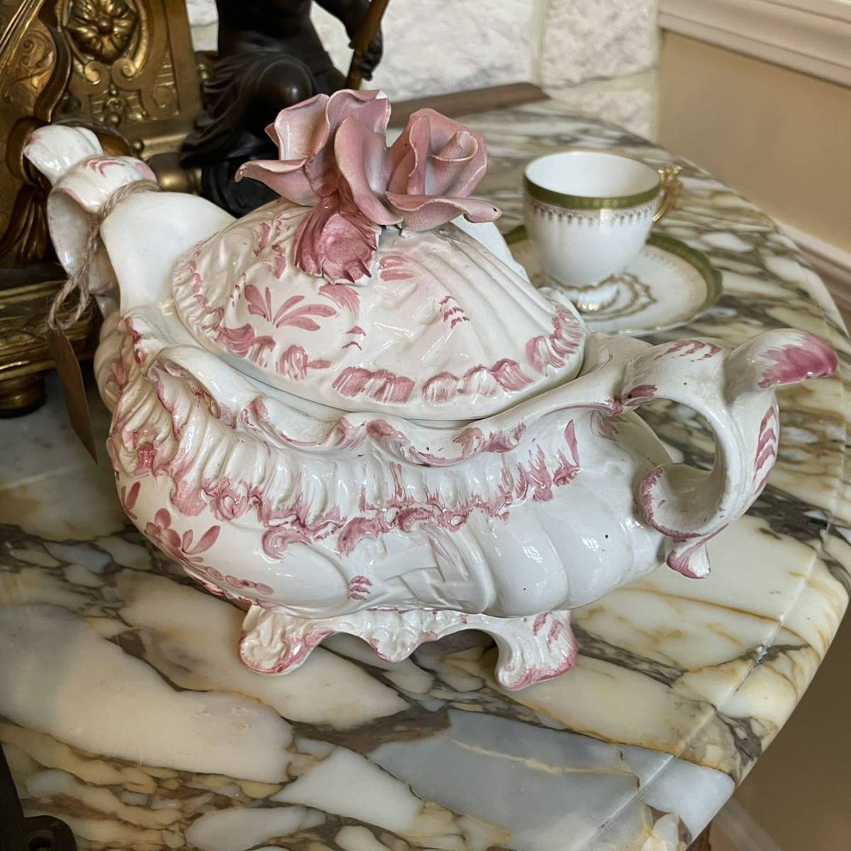 フランスアンティーク　ジャルディ二エール　ルイ15世様式　アンティーク　ロココ様式　陶器　花器　薔薇　サルグミンヌ_画像8