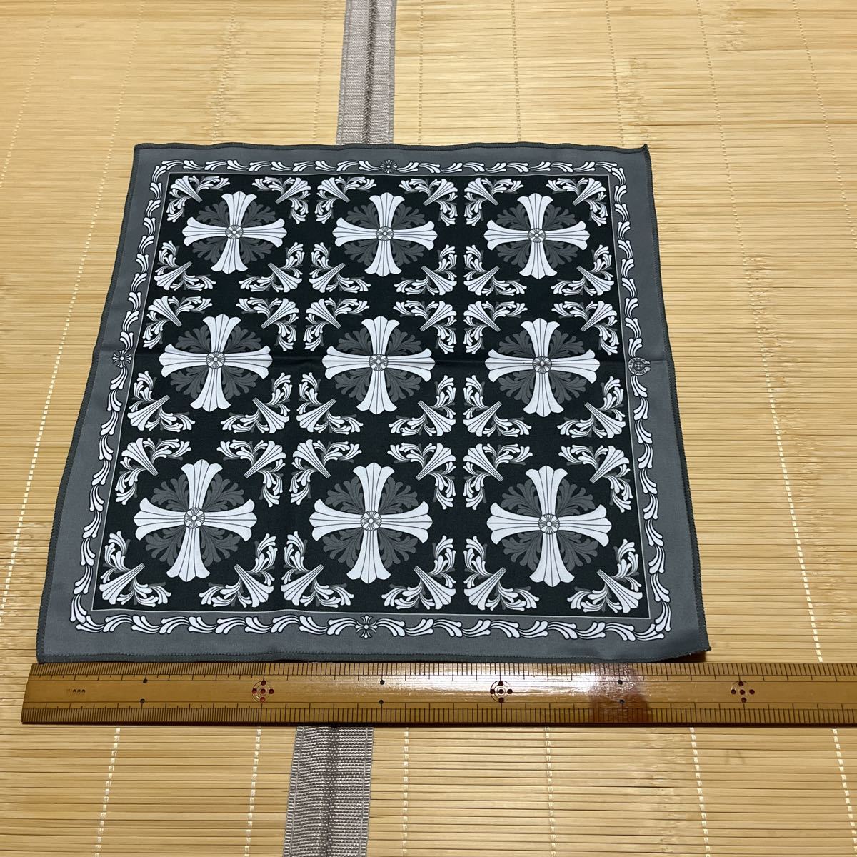 クロムハーツ メガネ拭き ハンカチ チーフ クロス Chrome Hearts