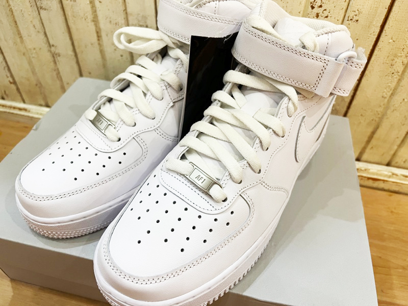 タグ付き 新品未使用品 NIKE/ナイキ AIR FORCE1 MID'07 CW2289-111