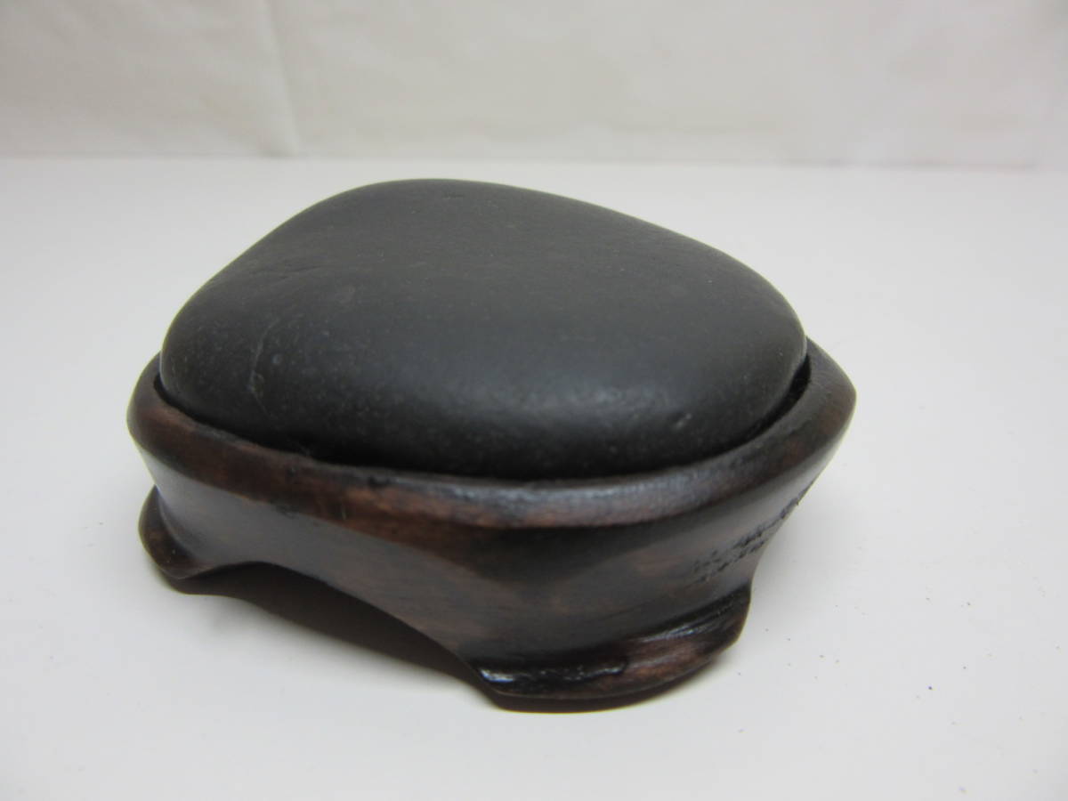 F1 small goods talent . genuine black stone appreciation stone suiseki st nature stone width 5.5cm height 2.5cm depth 5cm 80g