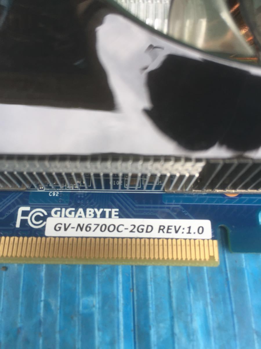 動作品 グラフィックボード　GIGABYTE　WINO FORCE　GV-N6700C-2GD REV:1.0_画像4