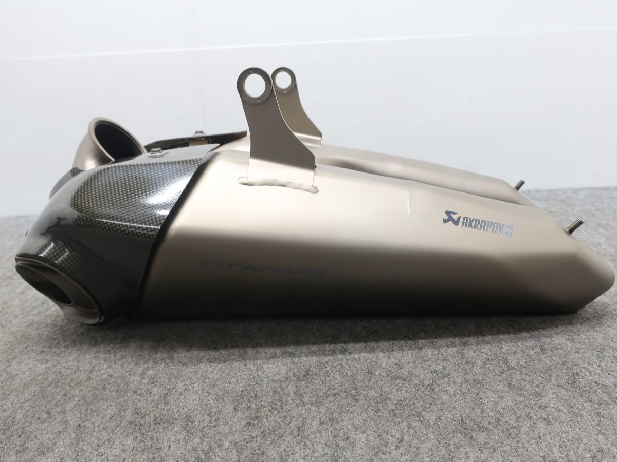 paniga-reR 1199 Akrapovic slip-on 57413681A AKRAPOVIC 57413683A * goods can be returned *120 size X25082K T07K 615