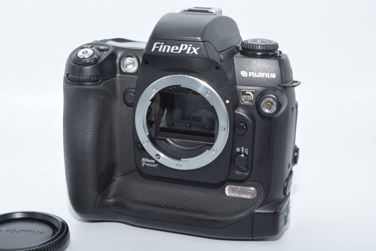 FUJIFILM FinePix S3Pro 一眼レフカメラ