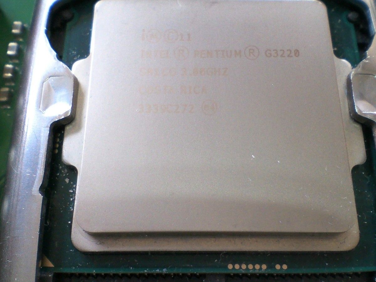 LGA1150 D3229-A11 GS2 FUJITSU TX140S2マザーボード +おまけCPUメモリRAIDヒートシンク