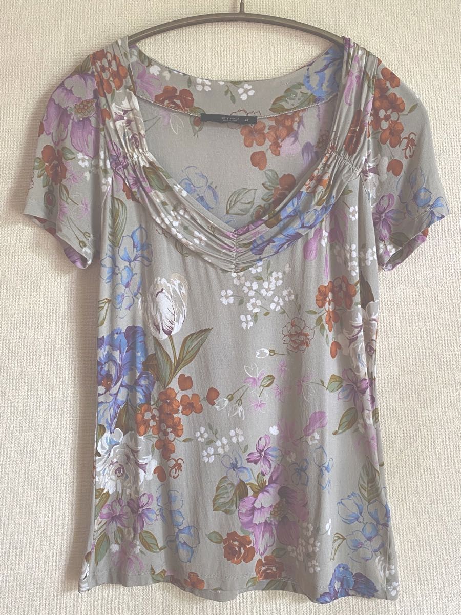 ETRO エトロ 半袖カットソー 42サイズ 花柄 グレー系 レーヨン