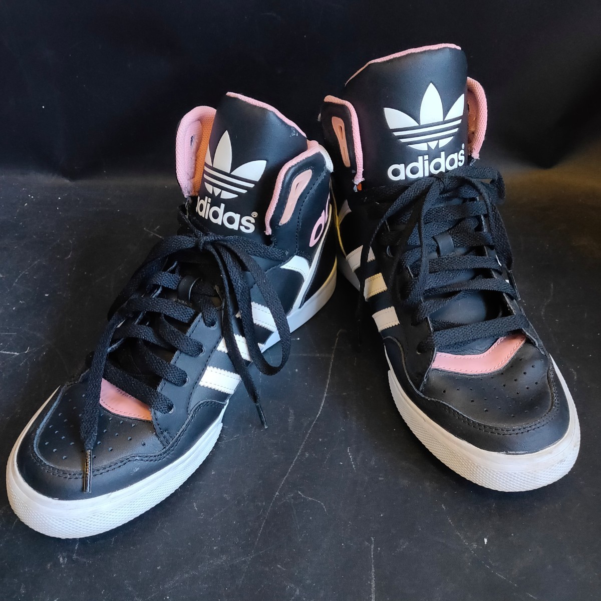 Yahoo!オークション - adidas レディース ハイカットスニーカー Yahoo!オークション - adidas レディース ハイカットスニーカー