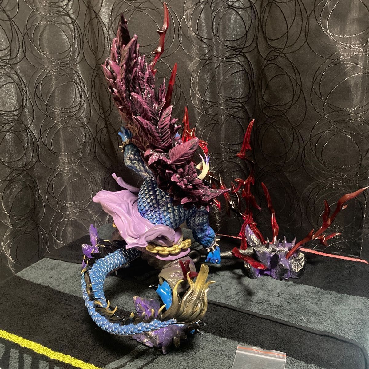 ONE PIECE ワンピースカイドウ 人獣型 フィギュア 専用箱付き ONE PIECE ワンピースカイドウ 人獣型 フィギュア 専用箱付き