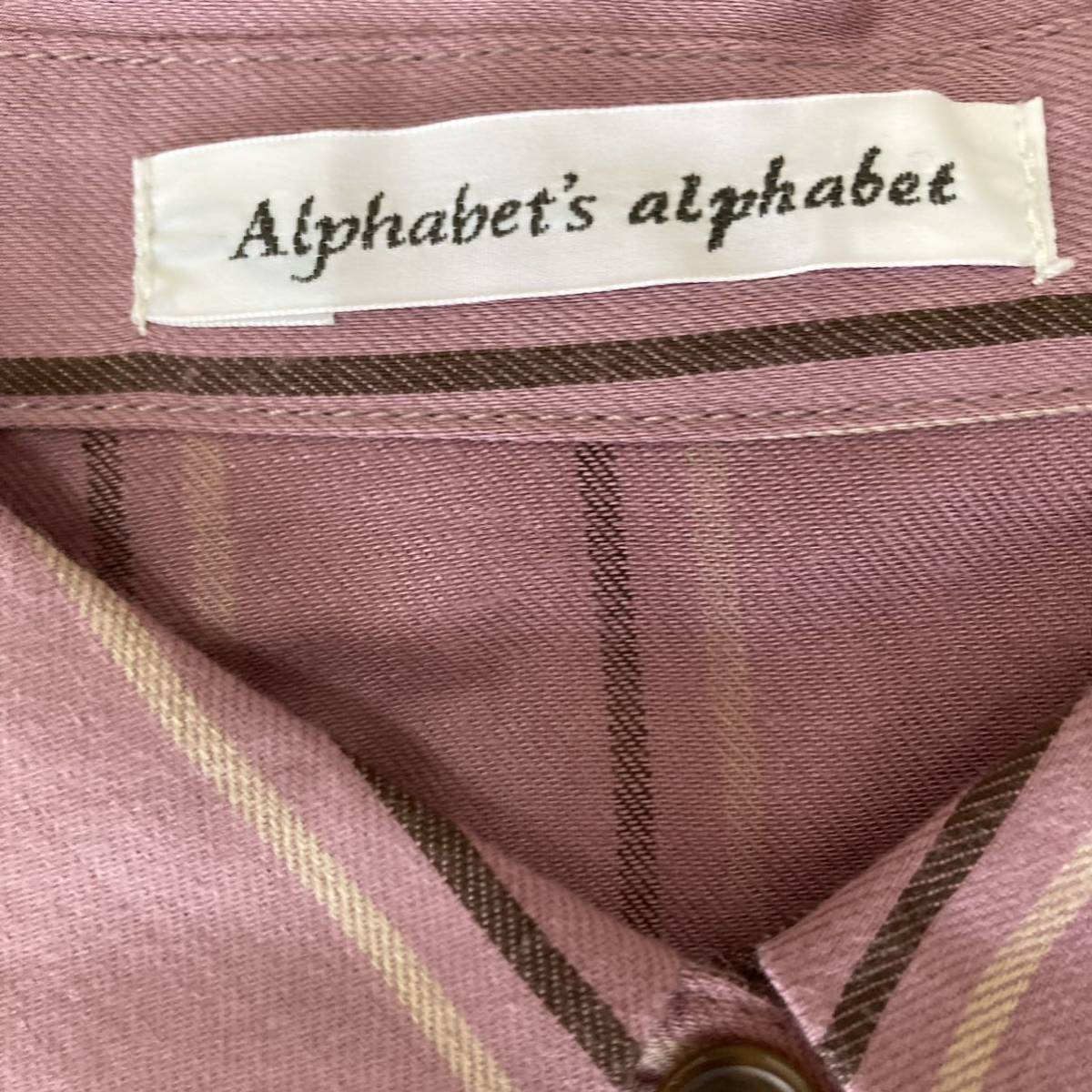 新品タグ付き　Alphabet's alphabet（アルファベッツアルファベット）ストライプ柄シャツ　Fサイズ_画像5