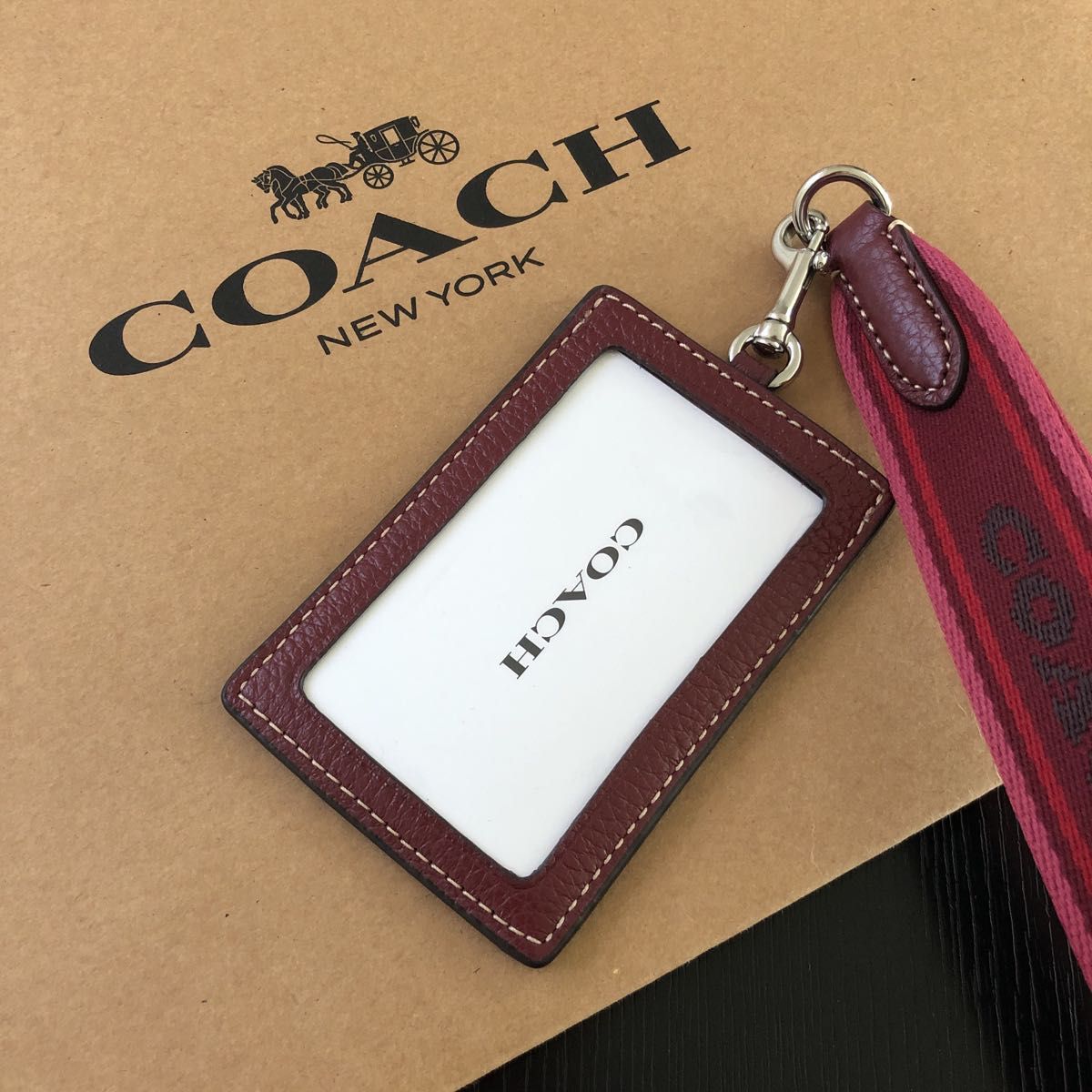 COACH コーチIDパスケース ネームホルダー - 名刺入れ