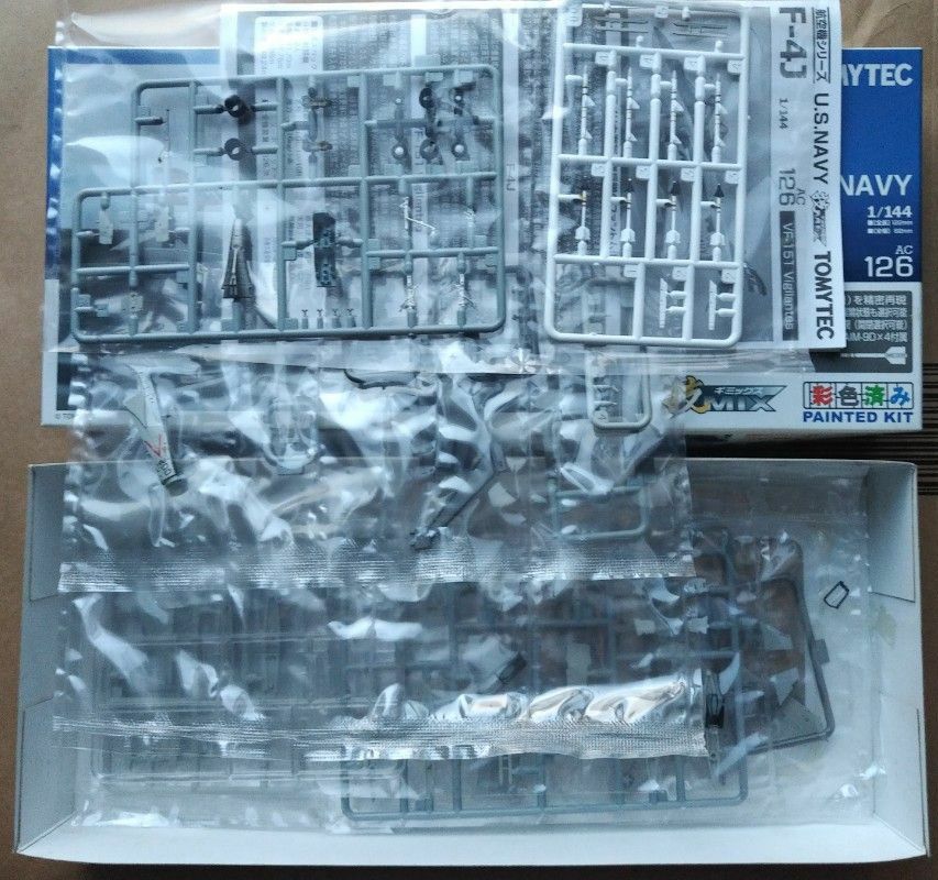トミーテック TOMYTEC 技MIX AC126 F-4J U S NAVY VF-151 Vigilantes
