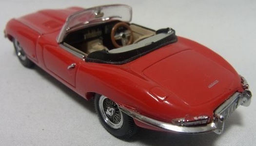 【展示車のみ!】Ж 京商 1/43 ジャガー Eタイプ ロードスター レッド Ж JAGUAR E-Type Roadster Museum Collection Red KYOSHO Ж Daimlerの画像4