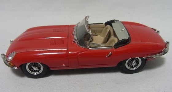 【展示車のみ!】Ж 京商 1/43 ジャガー Eタイプ ロードスター レッド Ж JAGUAR E-Type Roadster Museum Collection Red KYOSHO Ж Daimlerの画像5