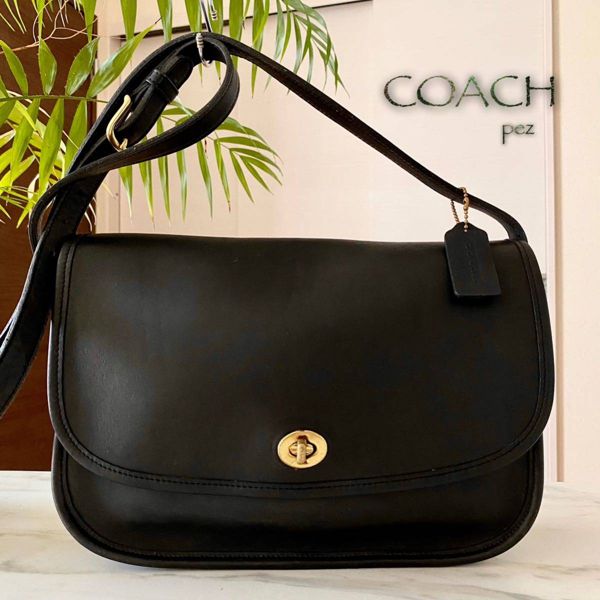 極美品 COACH オールドコーチ レザーショルダーバッグ＊レディース メンズ 牛革 本革 肩掛け 斜め掛け レア ブラック 黒 ターンロック