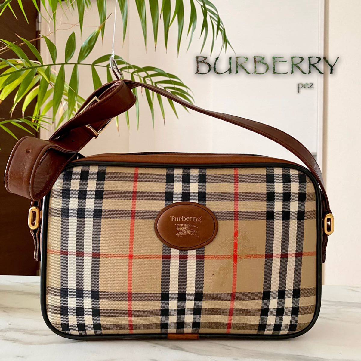 極美品 正規品 BURBERRY バーバリー レザーショルダーバッグ-