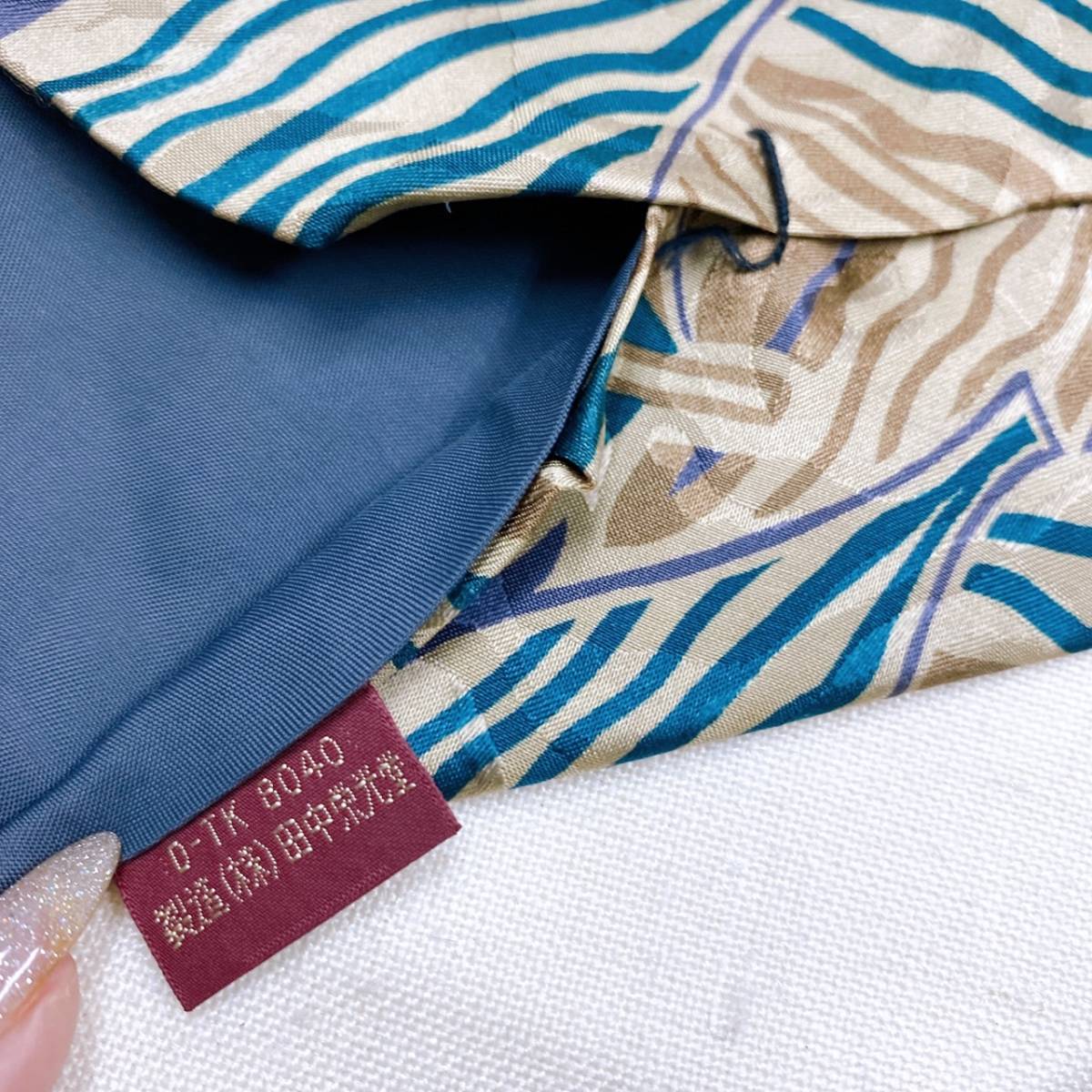 N351 美品◎ URBAN CLUB ネクタイ シルク 絹100% 日本製 総柄 上質_画像6