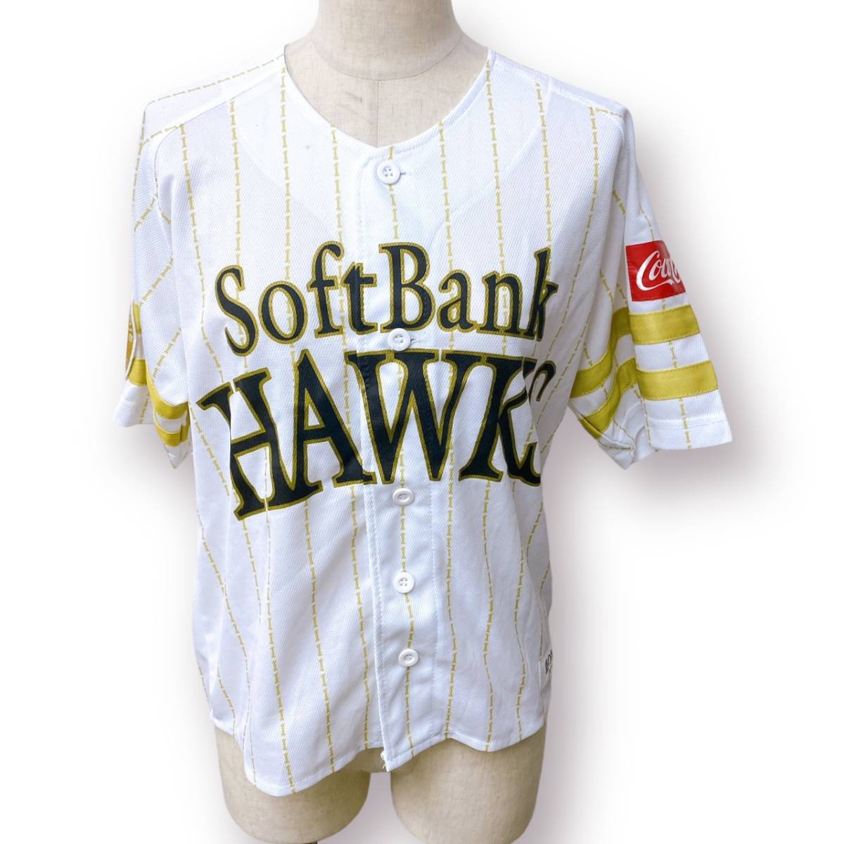 S155 SoftBank HAWKS ユニセックス シャツ S 半袖 人気 ホワイト（白）ストライプ カジュアル 夏 ユニフォーム 野球 _画像1