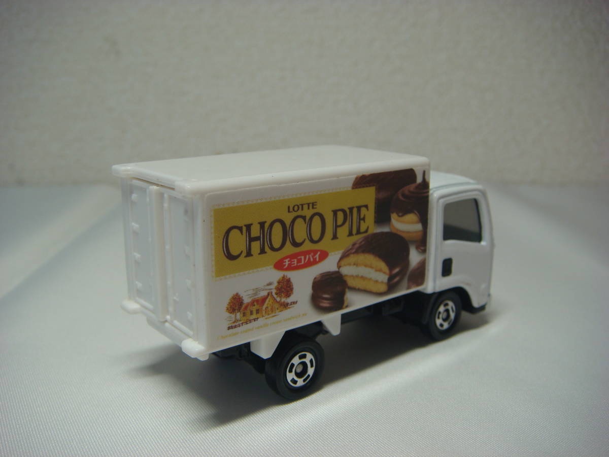 TAKARA TOMY◇50周年記念非売品トミカ/いすゞエルフチョコパイトラック