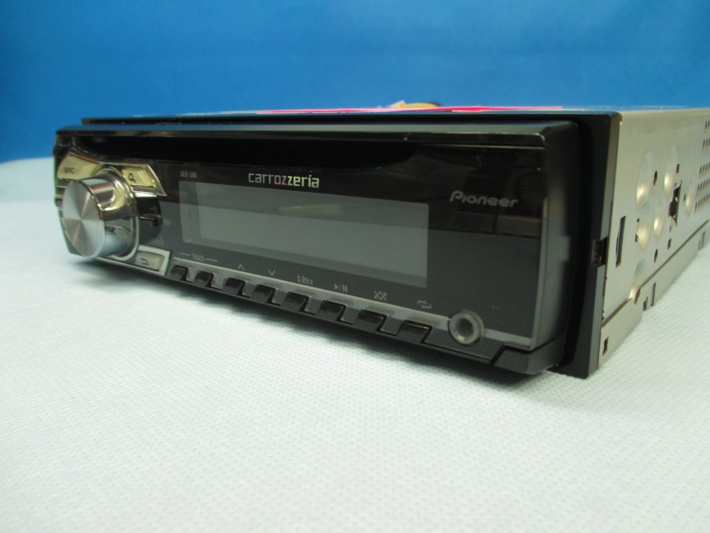 3860 中古品 カロッツェリア PINEER　1Din CDチューナー DEH-380 CD再生確認済み♪ トヨタ用変換カプラー付き _画像3