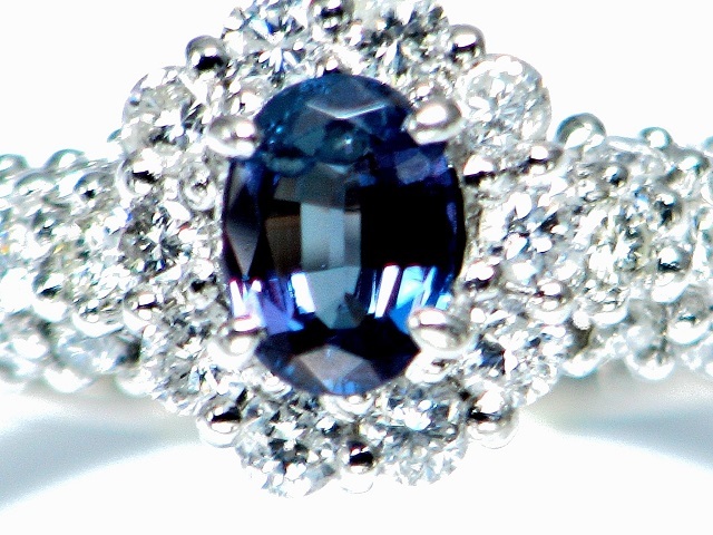 【宝石屋本舗】0.59ct　ブラジル産良質天然アレキサンドライト　ダイヤモンド1.00ct　PT900リング（宝石鑑別書付）_画像1