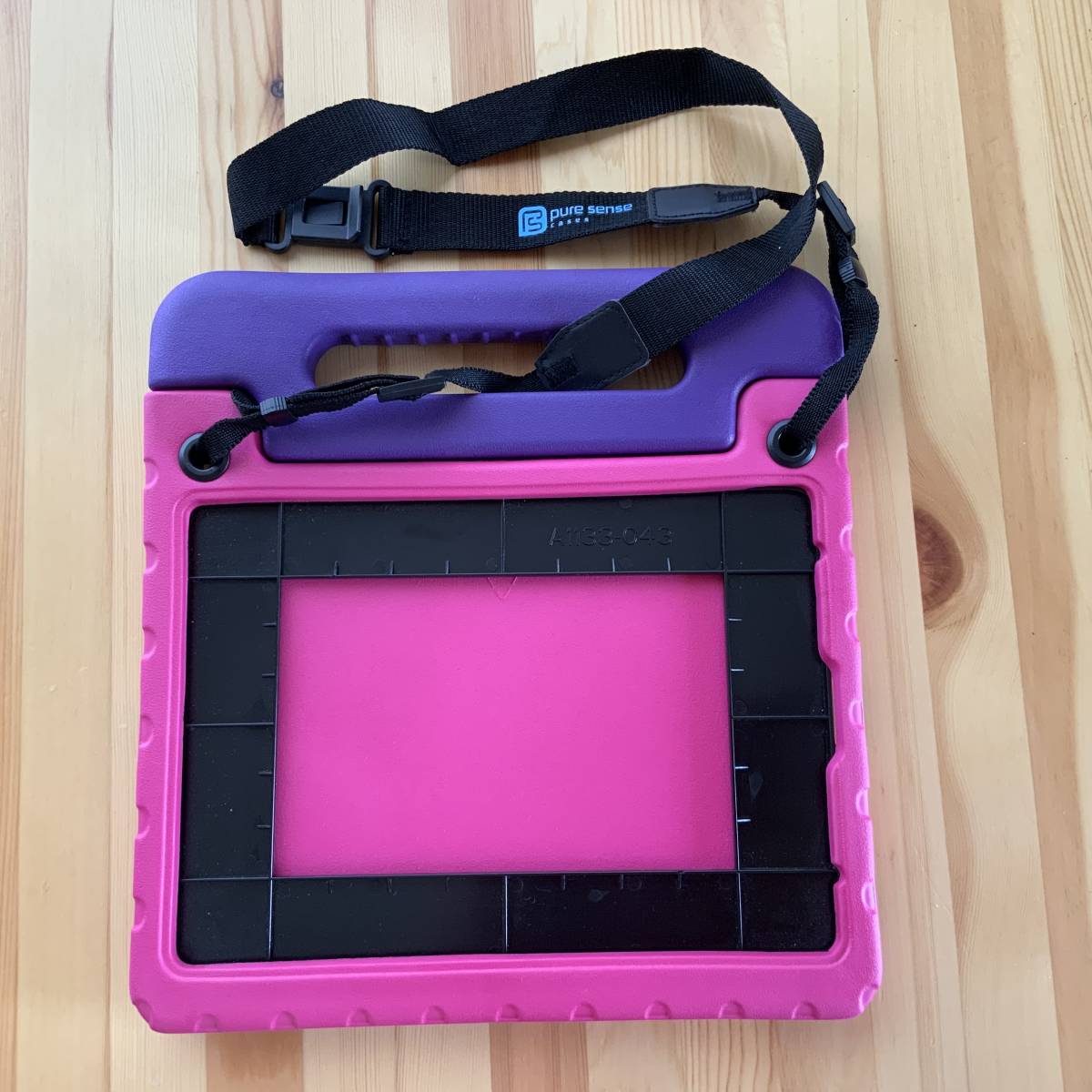 4.5千円 iPad Pro 保護ケース おしゃれに肩かけ！iPad Pro 11 ケース 斜めがけ可 ショルダーストラップ付 軽量 ピンク 子供_画像4