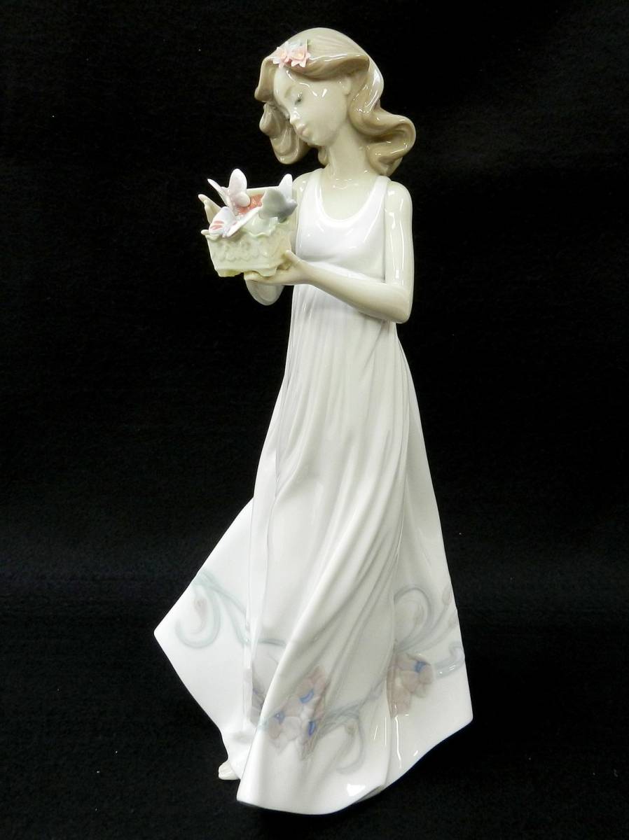 1000円スタート フィギュリン LLADRO リヤドロ ＃6777 私の宝物 少女