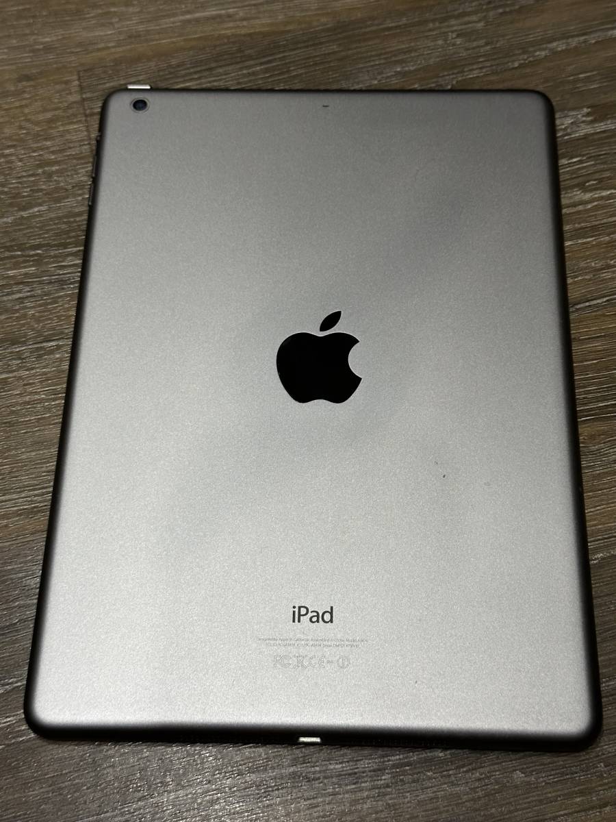 名作 iPad Air 初代 Wi-Fiモデル 16GB MD785J/A A1474 iPad本体