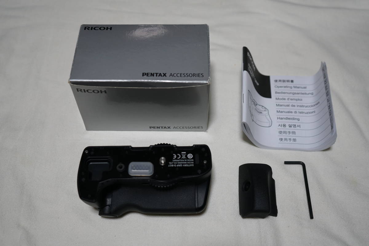 ★　送料無料！　★　良品！　PENTAX　ペンタックス　KP 用　バッテリーグリップ　【 D-BG7 】_画像2