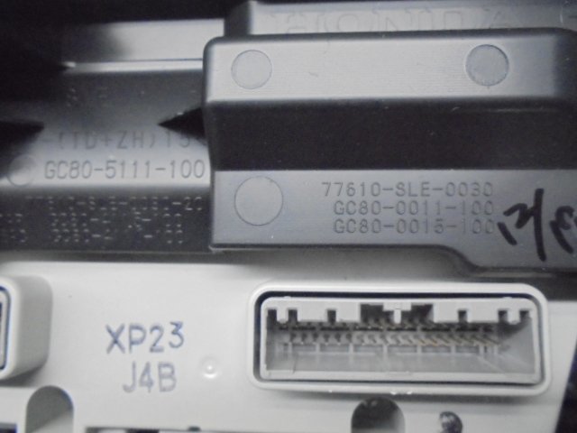 8ET3571 CF3左)) ホンダ オデッセイ RB3 前期型 アブソルート 純正 エアコンスイッチパネル　GC80-5111-100_画像2