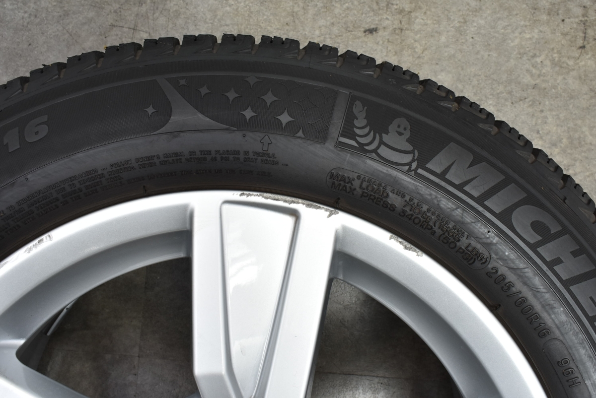 【程度良好品】アウディ B9 A4 純正 16in 7J +35 PCD112 ミシュラン X-ICE XI3 205/60R16 品番：8W0601025A Q2 即納可能 送料無料 AUDI_画像7