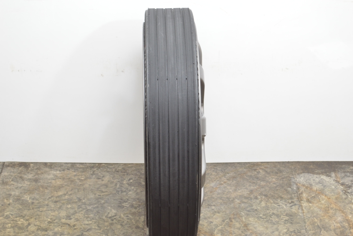 【希少品】フェラーリ 純正 スペアタイヤ 20in 4.5J -2 PCD114.3 VREDESTEIN SPACE MASTER 145/60R20 品番：:240241 812 F12 FF 599_画像9