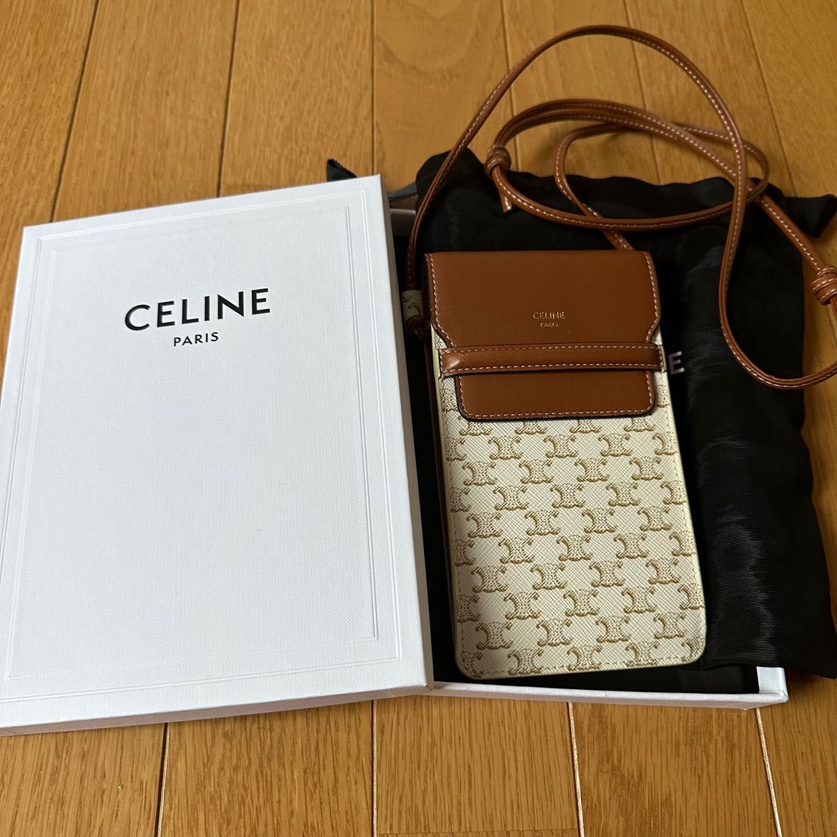 CELINE セリーヌ　スマホショルダー　モバイルポーチ　フォンケース