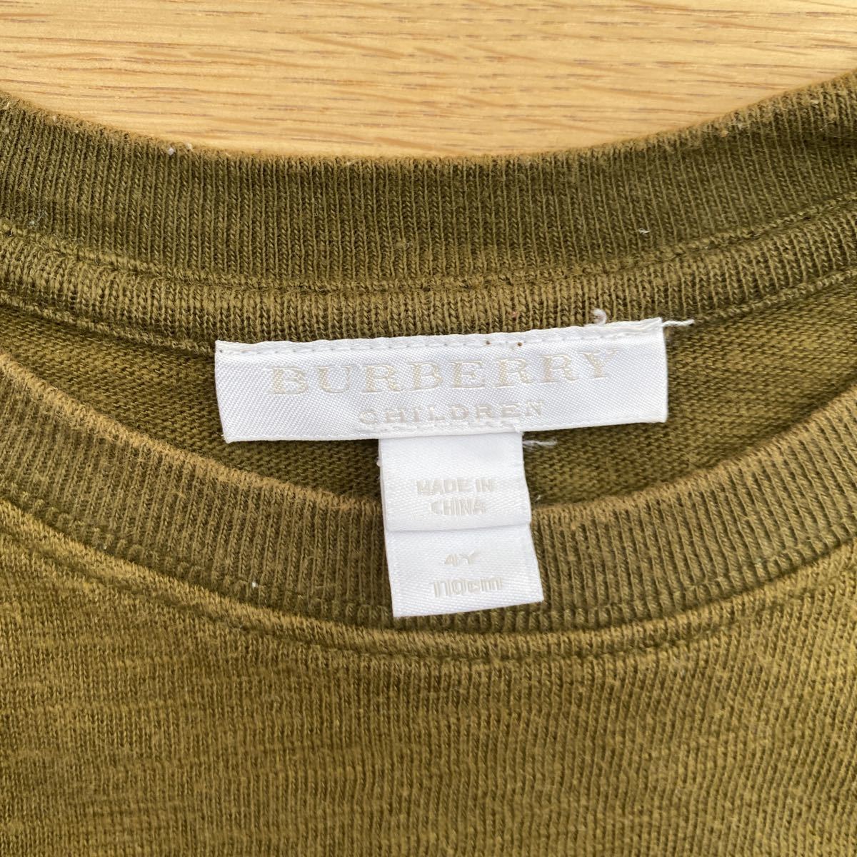 バーバリーBurberry☆半袖Tシャツ 4y110_画像3