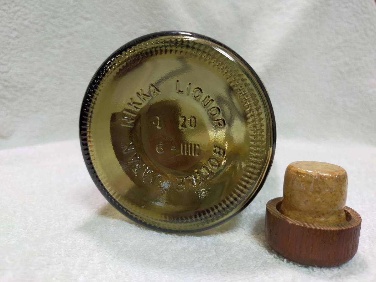 竹鶴35年 空き瓶 空瓶 ニッカウヰスキー ニッカ コルク付き 竹鶴35年 空き瓶 空瓶 ニッカウヰスキー ニッカ コルク付き