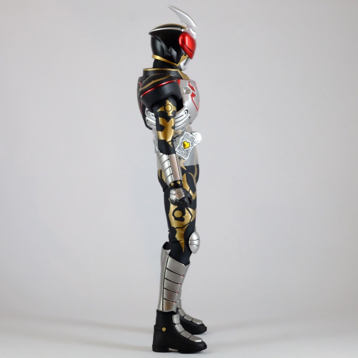 No 602 RAH DX 仮面ライダーカリス リアルアクションヒーローズ No 602 RAH DX 仮面ライダーカリス リアルアクションヒーローズ