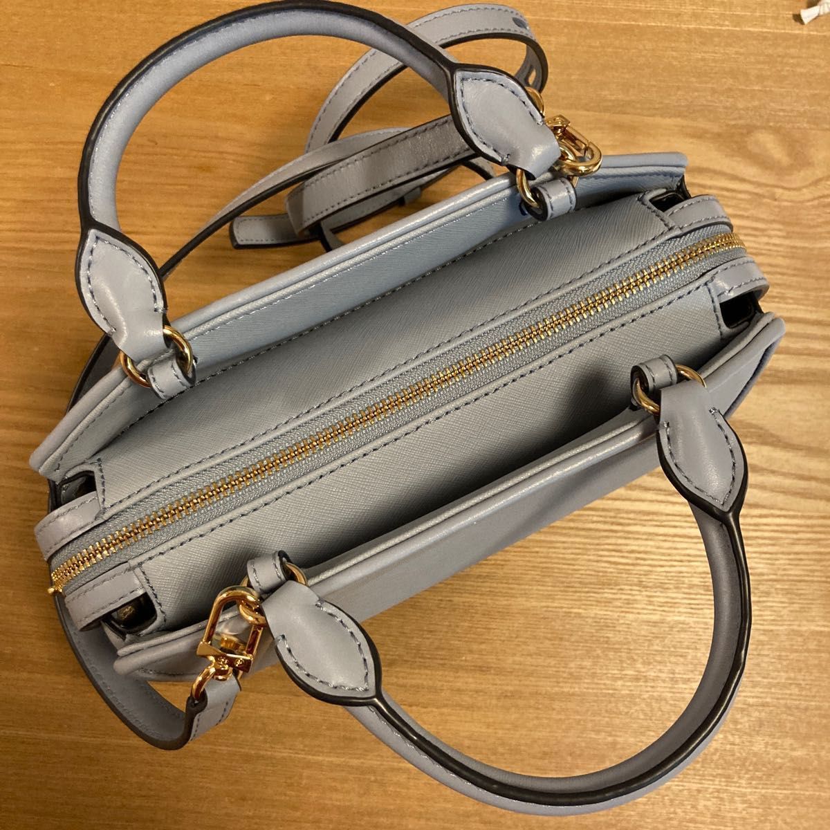 新品同様マイケルコース2wayバッグショルダーバッグライトブルー系
