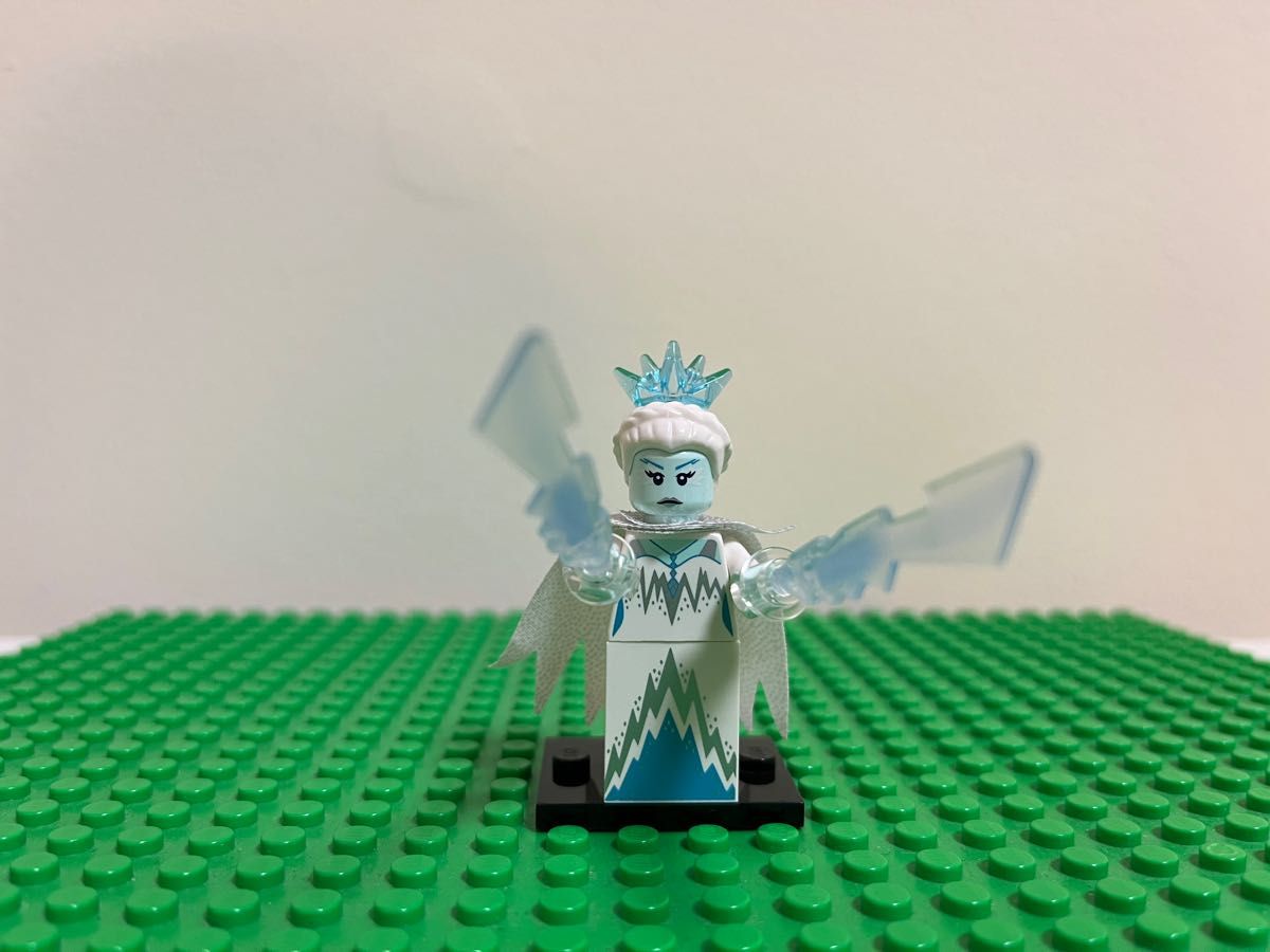 【美品/レア】LEGO ミニフィギュア シリーズ16 氷の女王 ミニフィグ