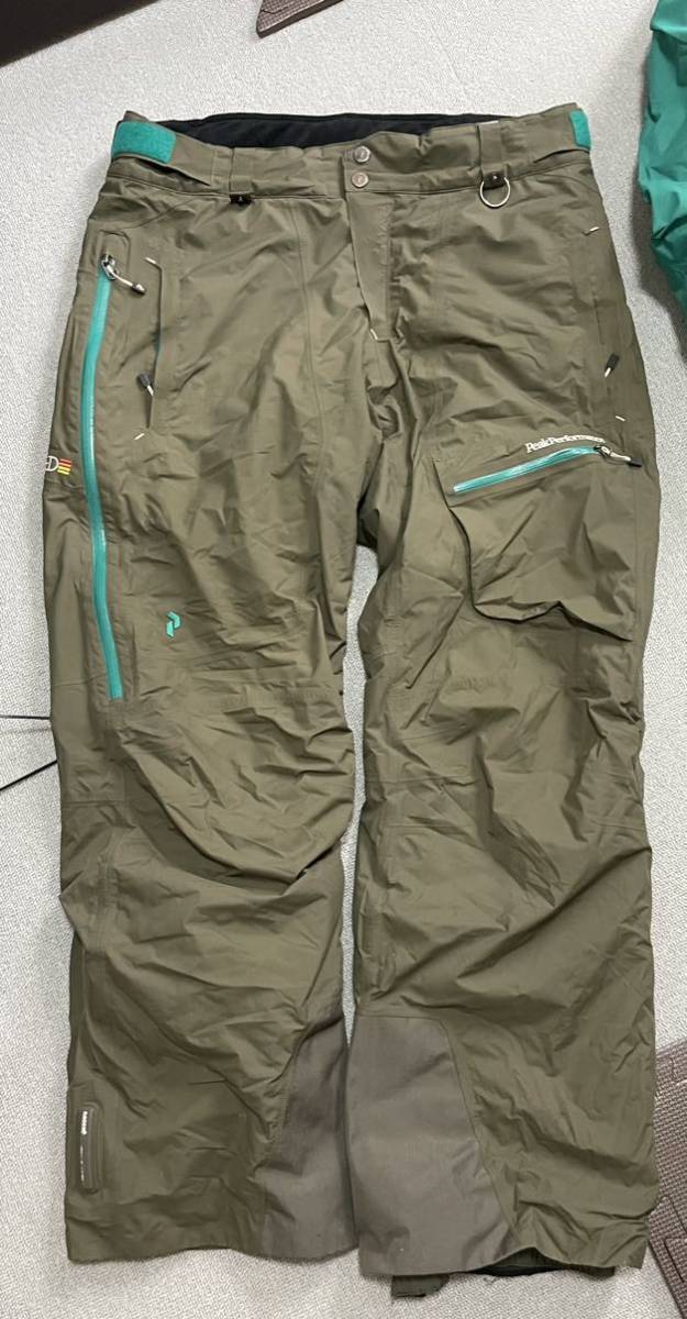 Peak Performance ピークパフォーマンス　上下セット　サイズM(日本サイズL) GORE-TEX 中綿入り_画像2