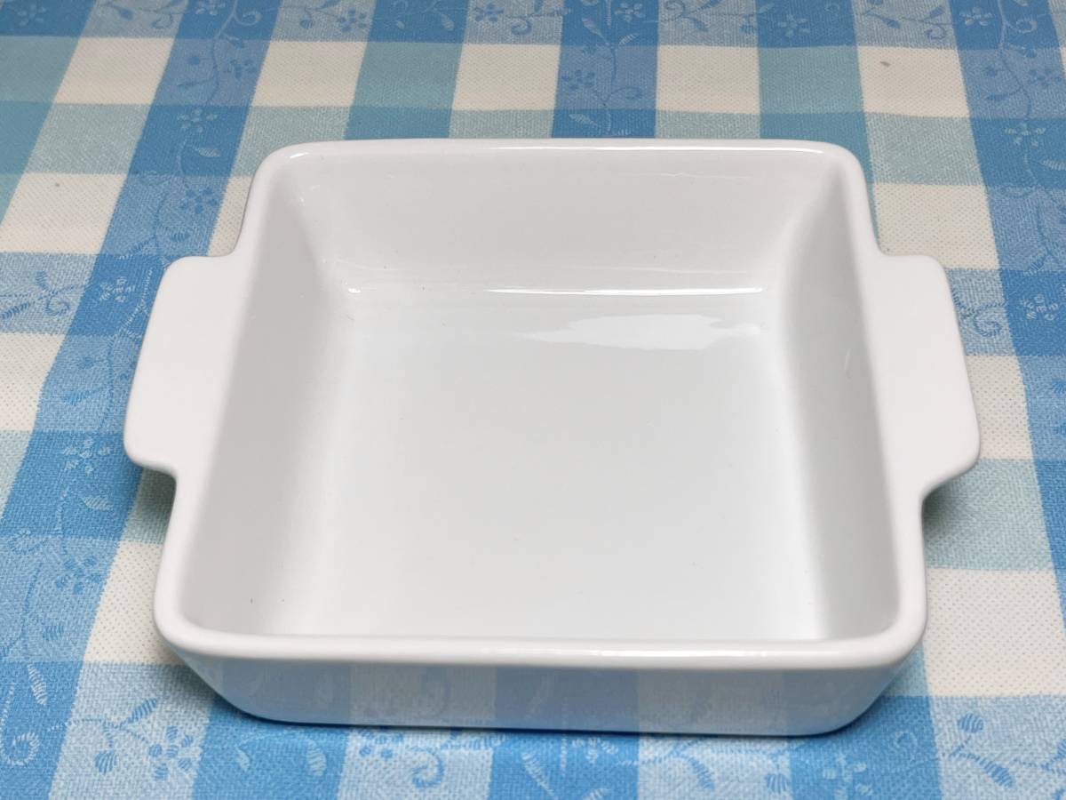 ☆新品未使用　洋食屋さんの 耳つき グラタン皿 ホワイト 2枚セット シンプル スクエア皿 トースターサイズ スタック _画像2